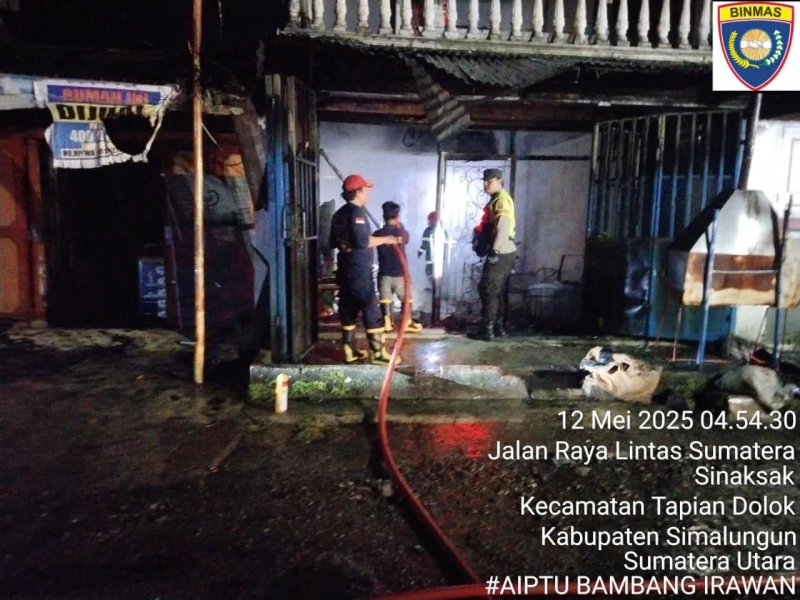 Kebakaran Rumah di Sinaksak Simalungun Alamin Kerugian Rp350 Juta - navigasivisual.id