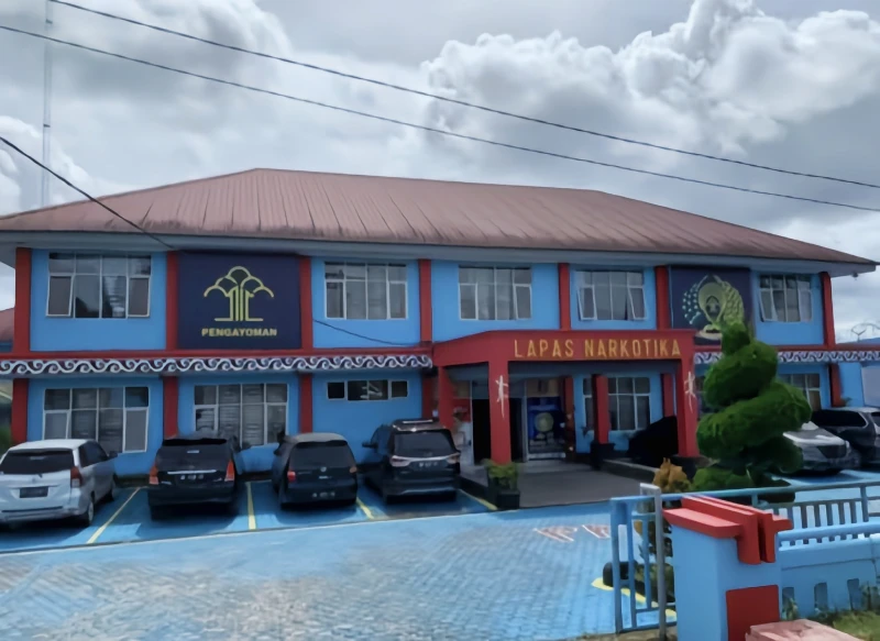Napi Diduga Bayar Rp50 Juta Untuk Buka Kamar Kerja di Lapas Kelas llA Narkotika Pematangsiantar? - NavigasiVisual