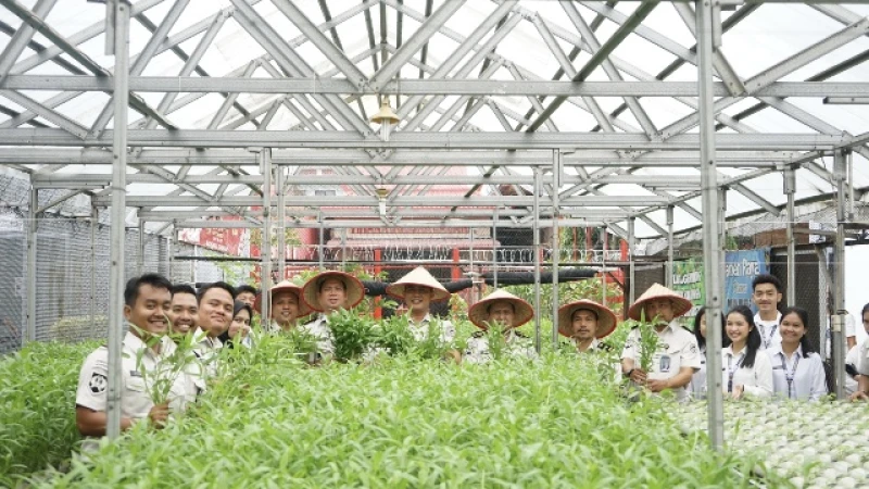 Dari Lapas untuk Ketahanan Pangan: Panen 300 Kg Kangkung Hidroponik dan Pelepasan 10.000 Bibit Ikan Nila Perkuat Pembinaan Kemandirian - NavigasiVisual