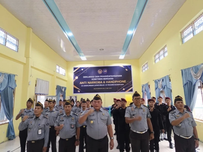 Tegas! Lapas Kelas llB Padangsidimpuan Nyatakan Perang Terhadap HP dan Peredaran Narkoba Sebagai Bentuk Komitmen Bersama - NavigasiVisual