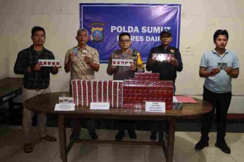 Polres Dairi dan Bea Cukai Gelar Konferensi Pers Sekaligus Memperlihatkan Barang Bukti Hasil. Foto: Istimewa.